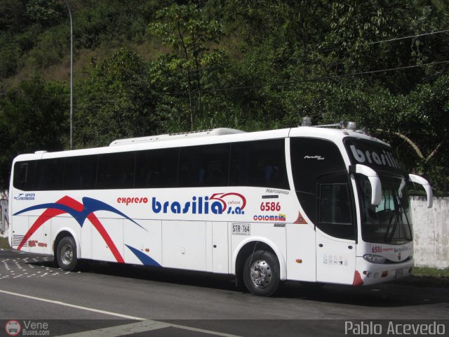 Expreso Brasilia 6586 por Pablo Acevedo
