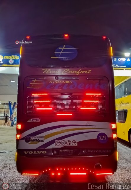 Expresos Occidente 325 por C�sar Ram�rez