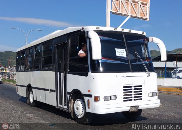 Particular 754 por Aly Baranauskas