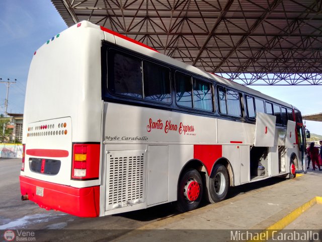 Santa Elena Express 016 por Michael Caraballo