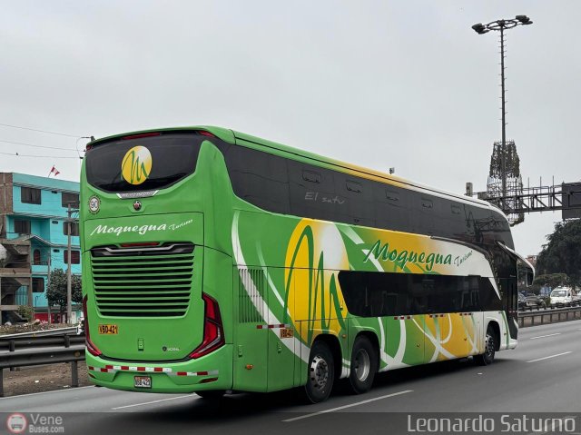 Empresa de Transporte Moquegua Turismo 421 por Leonardo Saturno