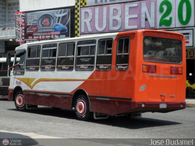 LA - Línea La Fundación 90 por José Dudamel