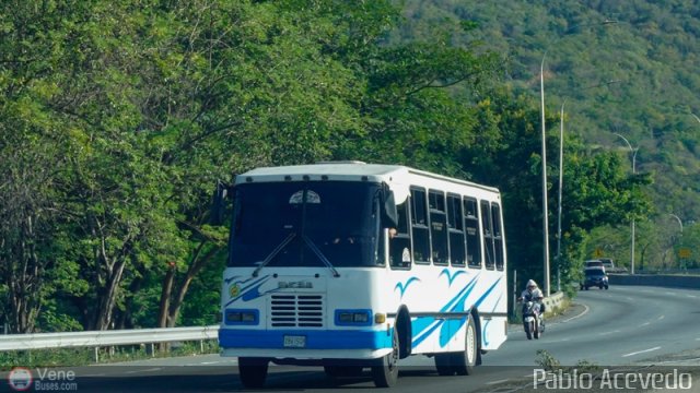Coop. Transporte Menca de Leoni 15 por Pablo Acevedo