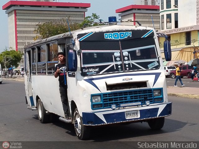ZU - Los Claveles 94 por Sebastin Mercado