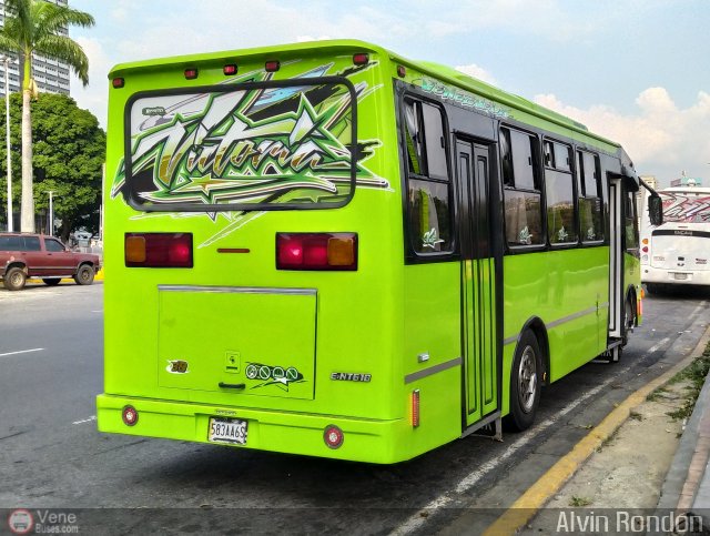 Coop. Transporte Menca de Leoni 039 por Alvin Rond�n