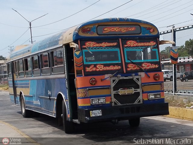 Colectivos Perijá 45 por Sebastián Mercado