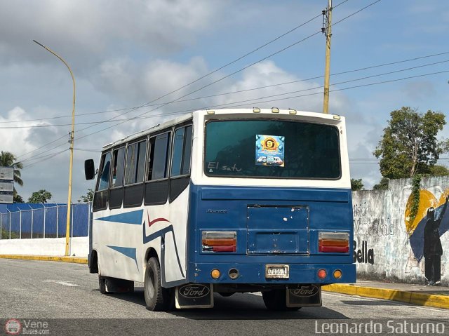 Colectivos El Vig�a 30 por Leonardo Saturno
