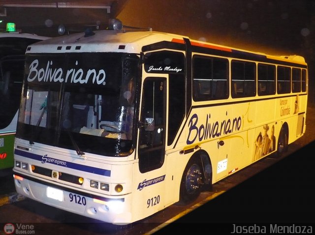 Expreso Bolivariano 9120 por Joseba Mendoza