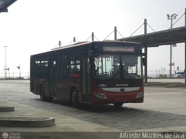 Bus Vargas 6884 por Alfredo Montes de Oca