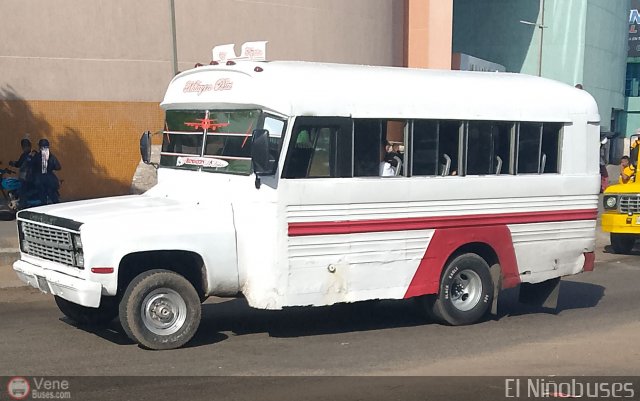 ZU - Asociacin Cooperativa Milagro Bus 48 por ngel Delgado