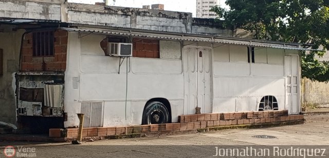 En Chiveras Abandonados Recuperacin Caracas por Jonnathan Rodrguez