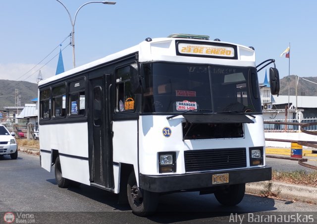 CA - Coop. de Transporte Ciudad Plaza 43 R.S. 31 por Aly Baranauskas