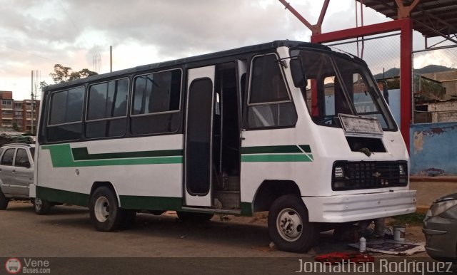 En Chiveras Abandonados Recuperacin CARACAS por Jonnathan Rodrguez