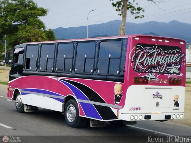 CA - Unin Vivienda Popular Los Guayos 986 por Kevin Mora