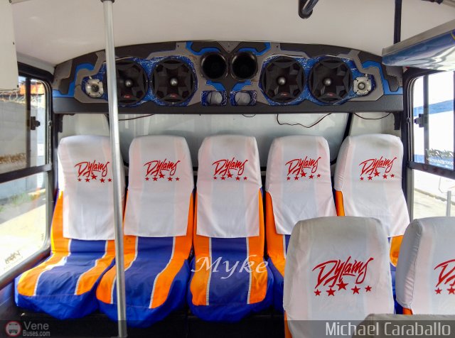 U.C. Caracas - Los Caracas 280 por Michael Caraballo