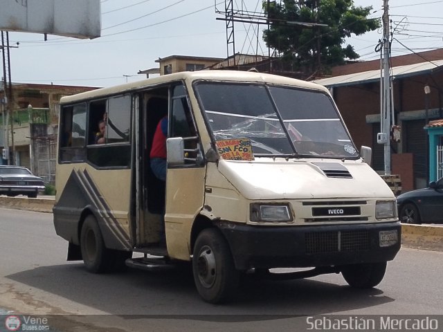 ZU - U.C. Barrio La Polar 801 por Sebastin Mercado