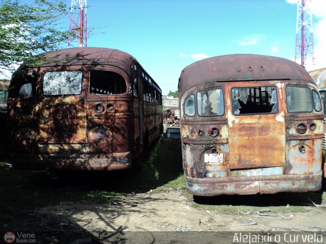 En Chiveras Abandonados Recuperacin AC0041 por Alejandro Curvelo