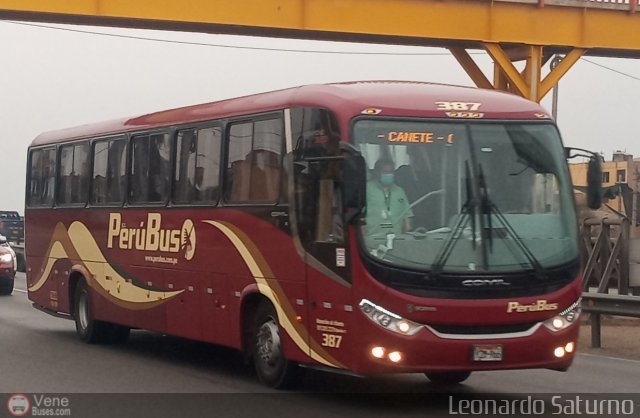 Empresa de Transporte Perú Bus S.A. 387 por Leonardo Saturno