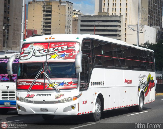 Ejecutivos Kova 012 por Otto Ferrer