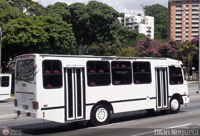 Particular o Desconocido S/N por Dilan Noguera