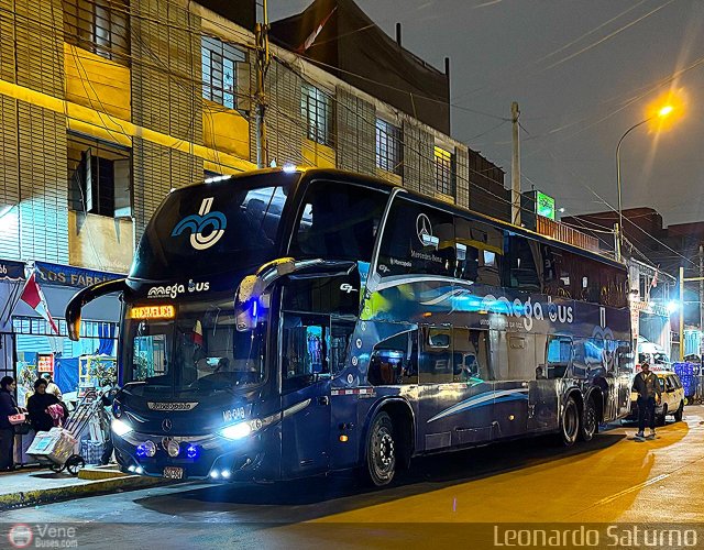 Grupo Mega Bus 048 por Leonardo Saturno