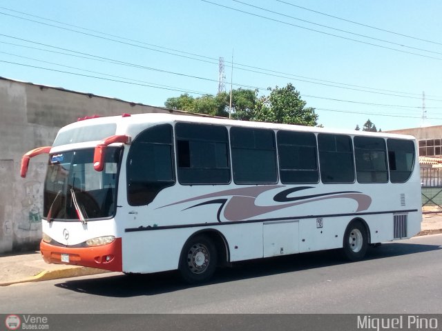 Empresa de Transporte El Buen Vecino 02 por Miguel Pino