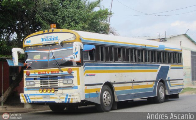 Expresos Gige 08 por Andrs Ascanio