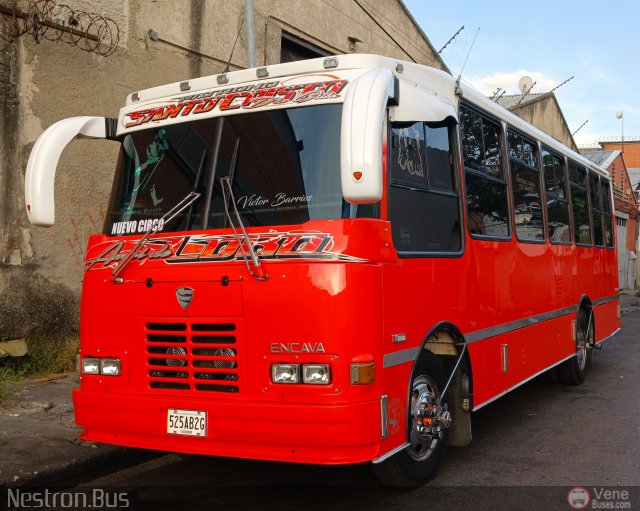 U.C. Caracas - Los Caracas 061 por Víctor Barrios