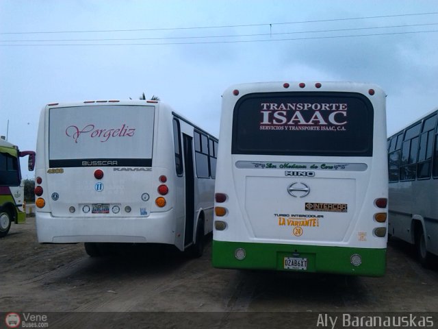 Garajes Paradas y Terminales Puerto Cabello por Aly Baranauskas