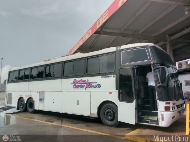 Ejecutivos Carla Tours 1002 por Miguel Pino