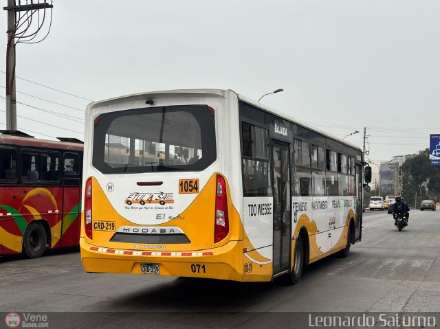 E.T. Urbano L�nea 4 S.A. 071 por Leonardo Saturno