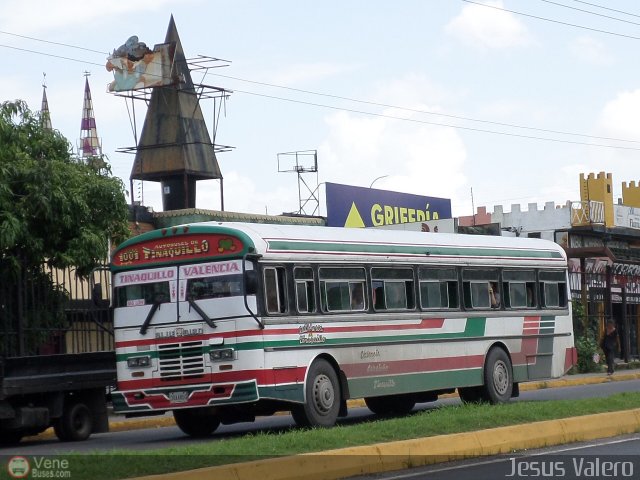 Autobuses de Tinaquillo 01 por Jess Valero