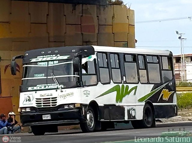 Cooperativa 109 995 por Leonardo Saturno