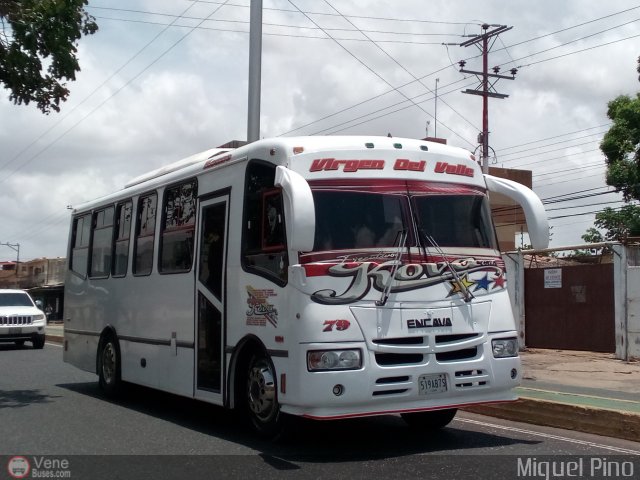 Ejecutivos Kova 079 por Miguel Pino