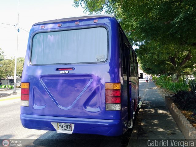 VA - Uni�n Conductores Jos� Mar�a Vargas 245 por Gabriel Vergara