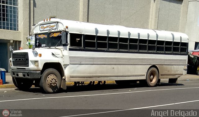 ZU - Ra�l Leoni 19 por �ngel Delgado