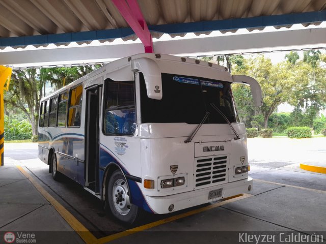 S.C. Lnea Transporte Expresos Del Chama 190 por Kleyzer Caldern