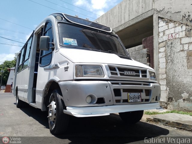 VA - A.C. La Muralla Bolivariana de Transporte 13 por Gabriel Vergara