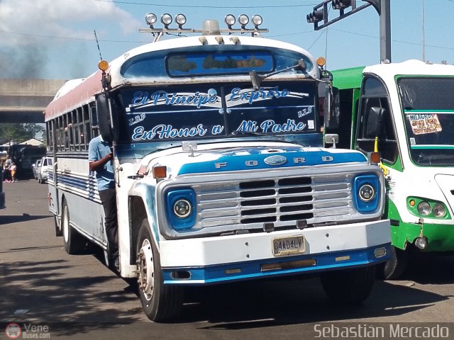 ZU - Colectivos La Caada 12 por Sebastin Mercado