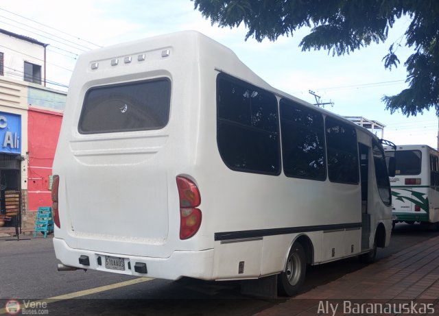 L�nea Uni�n Michelena Lobatera A.C. 16 por Aly Baranauskas