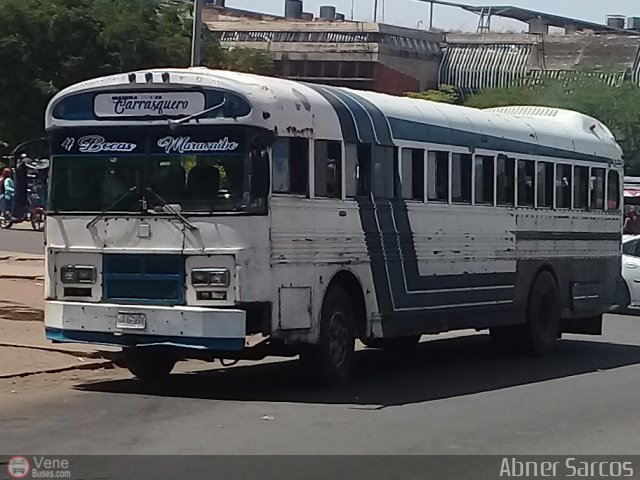 Colectivos Guasare C.A 43 por Abner Sarcos