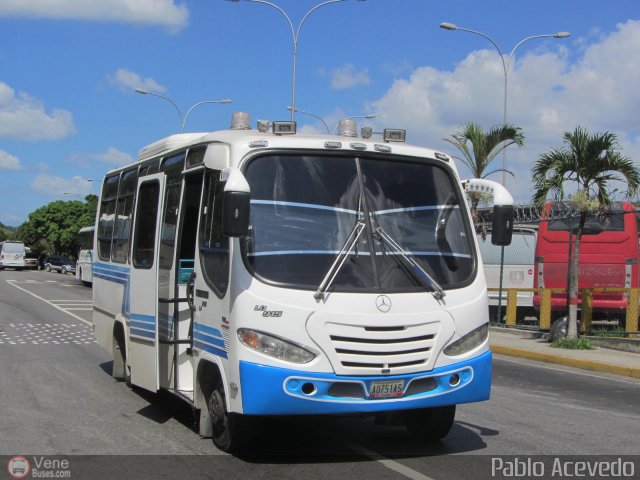 Particular o Transporte de Personal P-075 por Pablo Acevedo