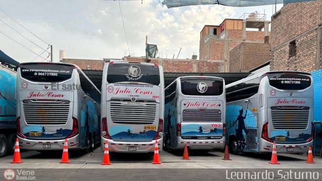 Garajes Paradas y Terminales Marcopolos por Leonardo Saturno