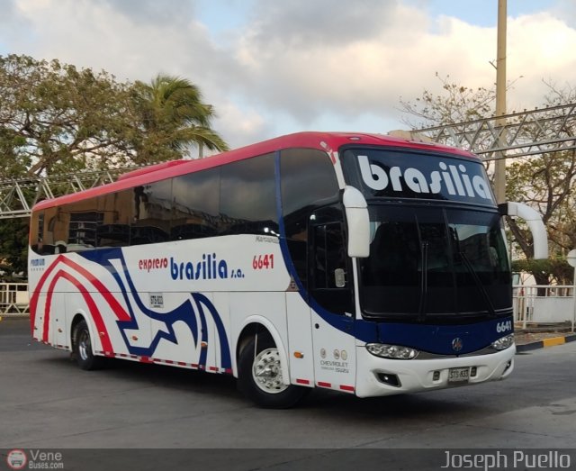 Expreso Brasilia 6641 por Joseph Puello