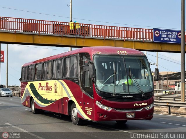 E.T. Per� Bus S.A. 701 por Leonardo Saturno