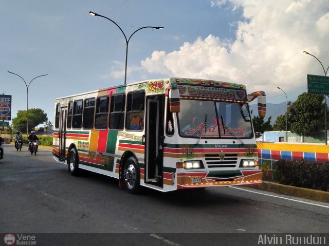 Cooperativa Canaima 50 por Alvin Rond�n