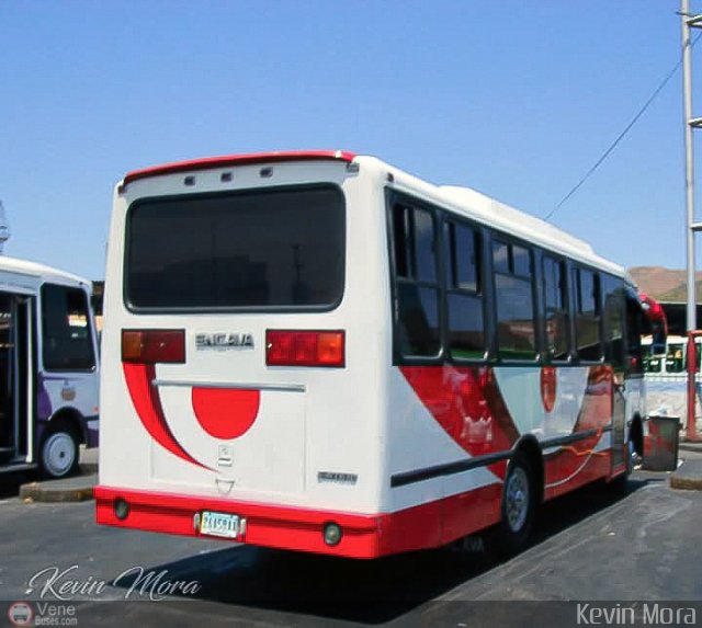 Unin Central 14 por Kevin Mora