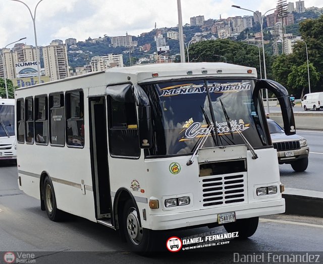 Coop. Transporte Menca de Leoni 028 por Daniel Fern�ndez