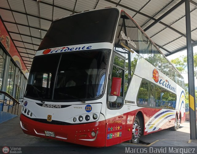 Expresos Occidente 225 por Marcos David M�rquez