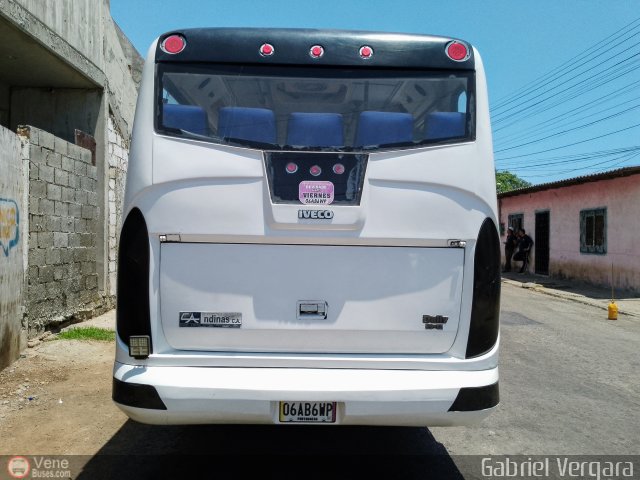 VA - A.C. La Muralla Bolivariana de Transporte 13 por Gabriel Vergara